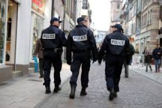 Chalon-Sur-Saône : un automobiliste fonce sur un policier