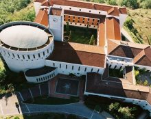 Les bénédictins de Randol ont 300kg de fromage à écouler