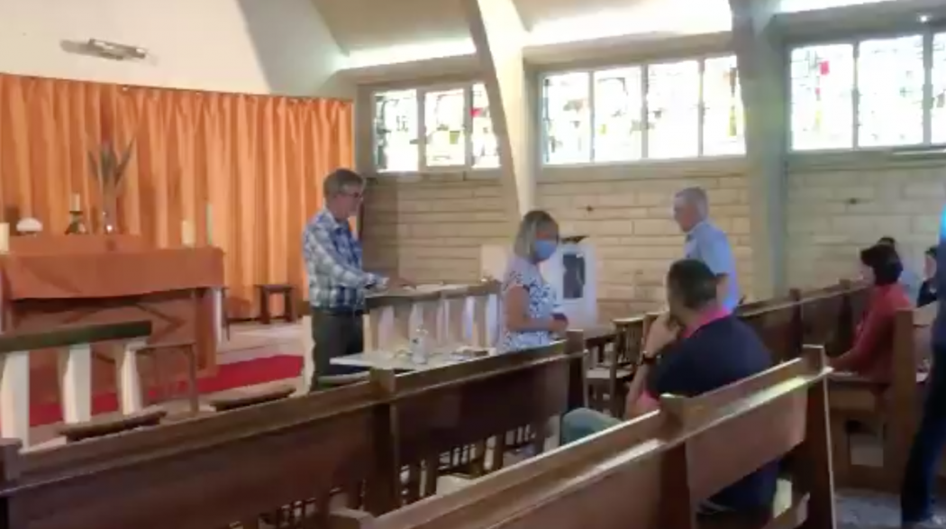 Le maire utilise l’église pour tenir son conseil municipal, au mépris de l’affectataire