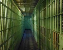La prison pour quiconque s’opposerait à la « transition de genre » médico-chirurgicale d’un mineur