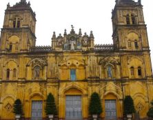 Démolition de la cathédrale Notre-Dame-Reine-du-Rosaire au Vietnam