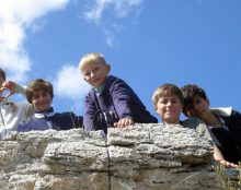 Collège latin : préceptorat et implication dans la vie d’un domaine rural