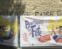 Vaucluse : Tags LGBT sur la cathédrale de Vaison-la-Romaine