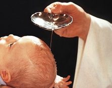 Le Conseil d’Etat reconnaît à l’Église le droit de refuser l’effacement du registre des baptêmes