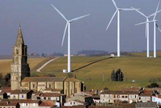 Robert Ménard ne prend pas de gants pour parler des éoliennes et des écolos parisiens
