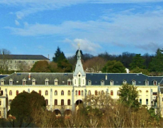 Le Carmel de Lourdes, son histoire et ses biscuits