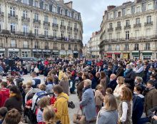 Des évêques encouragent les manifestations de catholiques