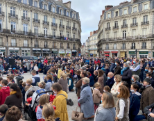 Des évêques encouragent les manifestations de catholiques