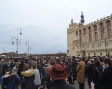 A Saint-Germain-en-Laye, les manifestants revendiquent : « Mon Dieu nous manifestons afin que Votre nom soit sanctifié ! »