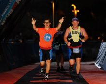 Porteur de la trisomie 21, il termine un triathlon en Floride