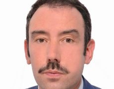 Un militant LGBT recasé à la direction académique de Paris après 3 mois au ministère de Moreno