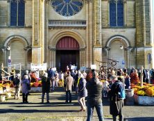 Manifestations pour la messe à Quimperlé, Brest, Saumur, Niort, Bourges, Bordeaux
