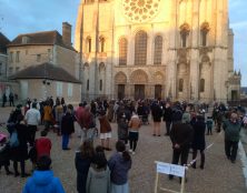 Environ 250 personnes manifestent à Chartres pour la messe