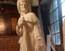 Sculpture sur pierre de St Jacques