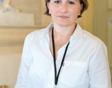 Laurence Vanceunebrock accuse Xavier Breton d’être blanc, catholique et hétérosexuel