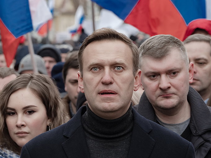 Bras de fer Navalny-Poutine : une intox médiatique