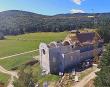 Soutenez la construction d’une abbaye dans les Pyrénées ariégeoises