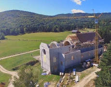 Soutenez la construction d’une abbaye dans les Pyrénées ariégeoises