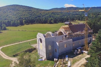 Soutenez la construction d’une abbaye dans les Pyrénées ariégeoises