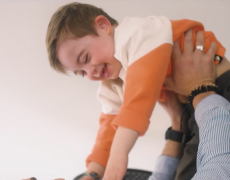 Journée de la trisomie 21 : un clip joyeux pour célébrer la différence