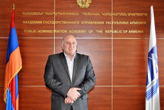 Arsen Lokyan forme les futurs fonctionnaires de l’Arménie