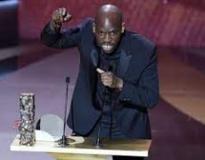 Hommage à Traoré, vulgarité, propagande politique : la pitoyable soirée des Césars des bourgeois bohèmes narcissiques