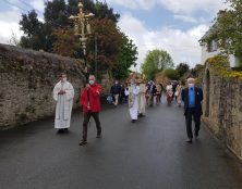 Le curé de Tréguier contourne l’interdiction de la procession du pardon de saint Yves