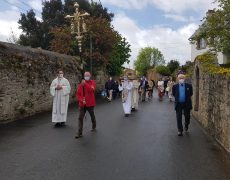 Le curé de Tréguier contourne l’interdiction de la procession du pardon de saint Yves