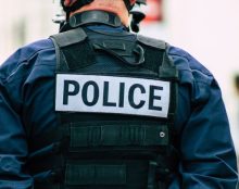 Un policier entre la vie et la mort après avoir été agressé par des musulmans qui fêtaient l’Aïd