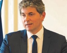 Gilles Platret : « il faut renverser ce gouvernement »