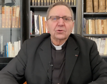 Catholiques attaqués : les accusations du Père Michel Viot contre le préfet