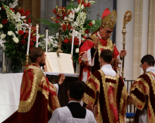 Mgr Rey : “la meilleure manière de transformer le monde passe par l’enracinement”