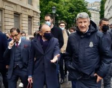 Gérald Darmanin hué à la manifestation en soutien aux policiers