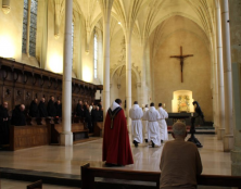 Voulez-vous découvrir un monastère de l’intérieur ?