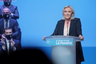 Inauguration de mosquée : Marine Le Pen désavoue le député RN Joris Hébrard