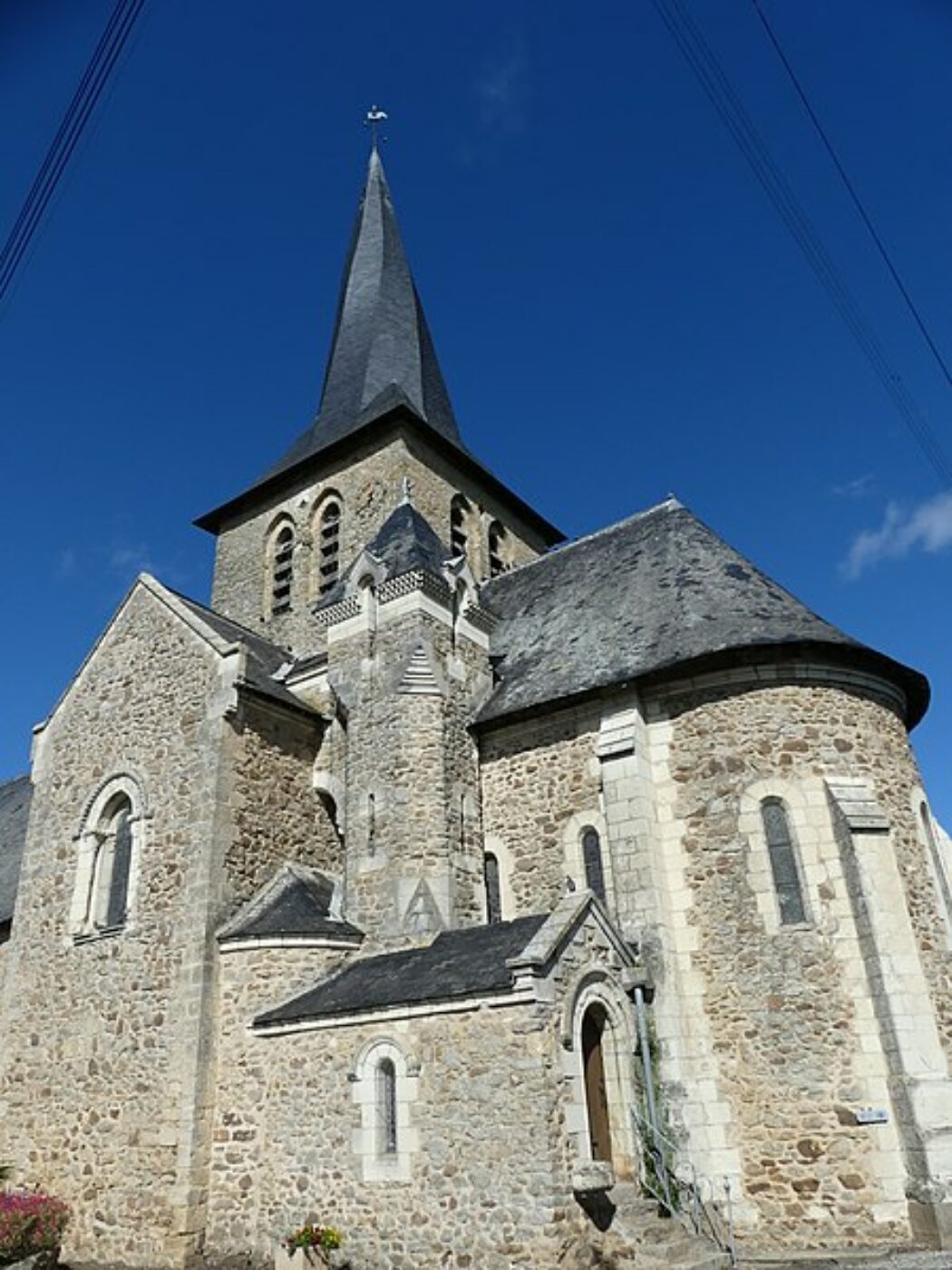 Dans le Haut Anjou, plus de 60 fidèles pour une messe traditionnelle dans un village de 200 âmes