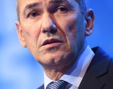 Les européistes face au Premier ministre slovène