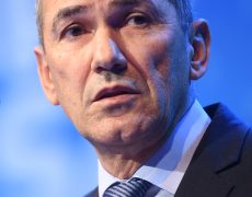 Les européistes face au Premier ministre slovène