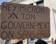 Images des mobilisations contre le passeport sanitaire