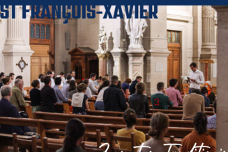 200 personnes prient le chapelet à Saint-François-Xavier pour le retour de la messe des étudiants