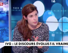 En France, il est interdit de débattre de l’avortement. Sauf sur CNews.