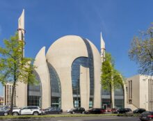 Du haut des minarets, cette chahâda qui ressemble tant à un cri de guerre