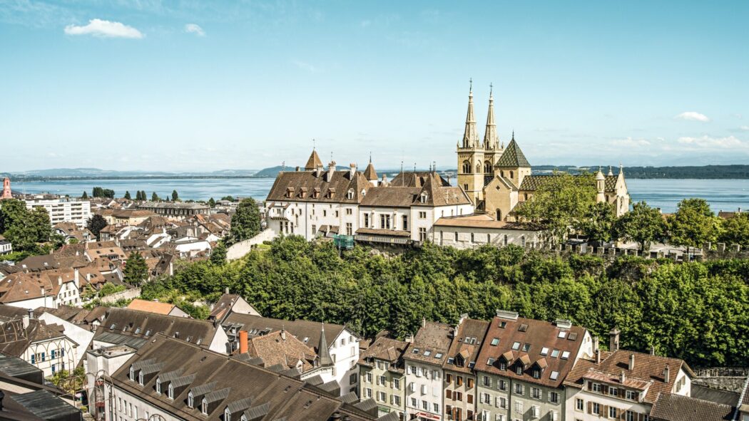 Suisse : le canton de Neuchâtel ne reconnaîtra pas d’autres communautés religieuses que chrétiennes