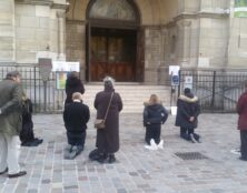La mobilisation se poursuit devant Notre-Dame du Travail (Paris 14e) pour le retour de la messe traditionnelle