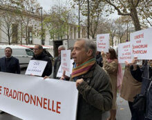 Nouvelle manifestation devant la nonciature apostolique