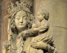 Marie, inspiratrice des artistes et pont entre Dieu et les hommes