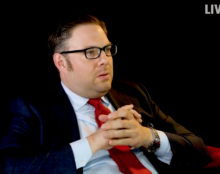 “On lit les journaux comme autrefois les soviétiques lisaient la Pravda ! Quand on entend “nervosité dans un quartier sensible”, on comprend tout !”