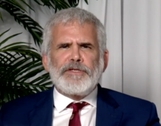 Le Pr. Robert Malone déconseille fortement de faire vacciner les enfants contre la Covid