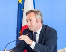 Monsieur le ministre est trop bon