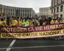 Mobilisons-nous contre la constitutionnalisation de l’avortement !